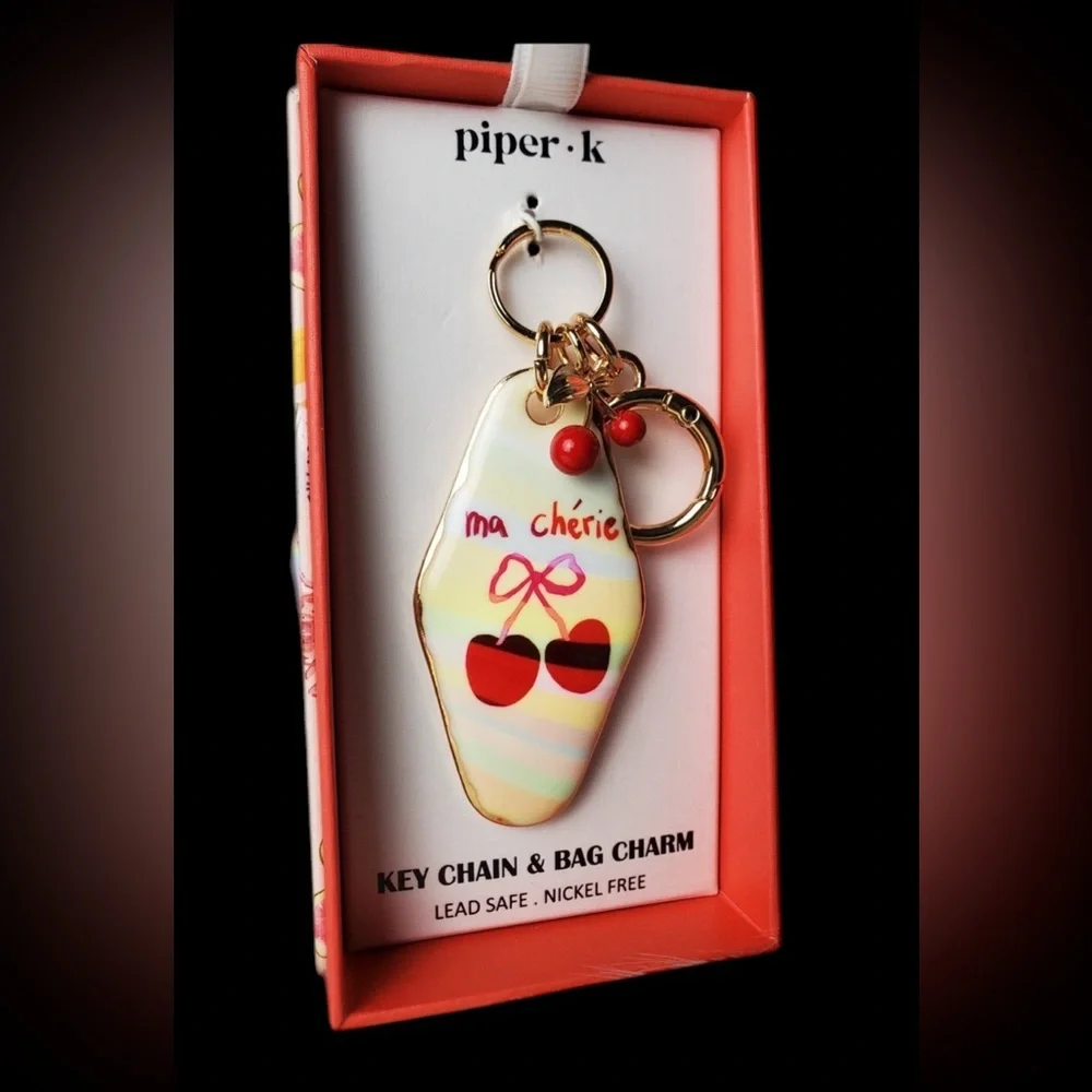 PIPER K Retro Style Motel Hotel Key Ma Chérie Cherry Keychain Bag Charm NEW NWT